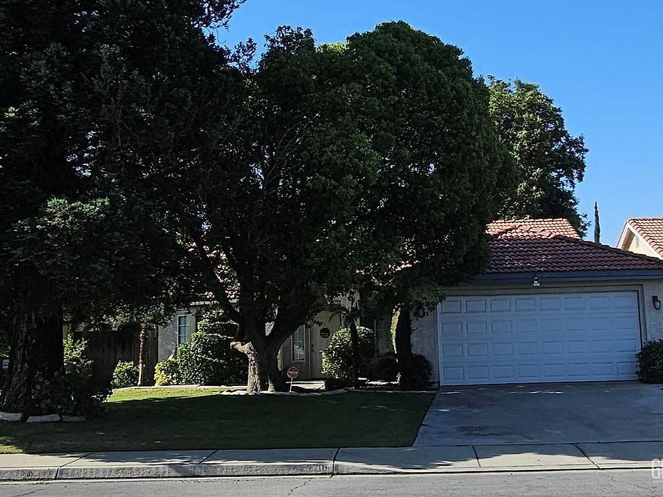 2nd image of 8701 White Rock Dr