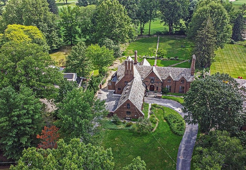 18585 Parkland Dr, Shaker Heights, OH 44122 Zillow