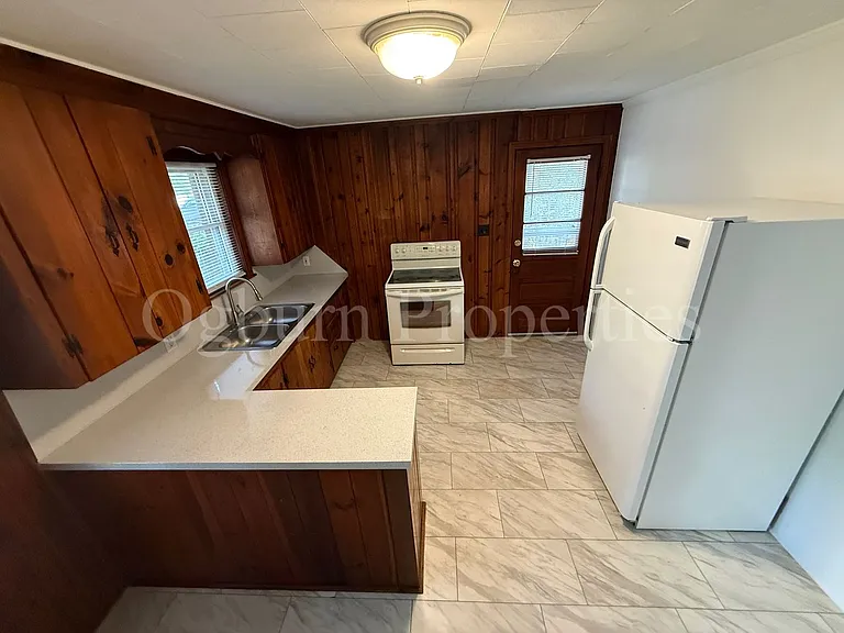 185 Euclid St — Photo 4