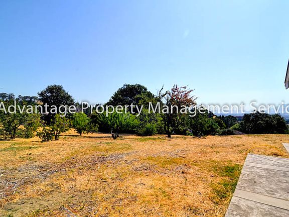 4th image of 4925 Milano Way