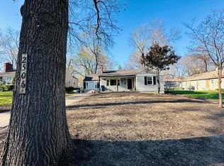 2506 W 79th St, Prairie Village, KS 66208