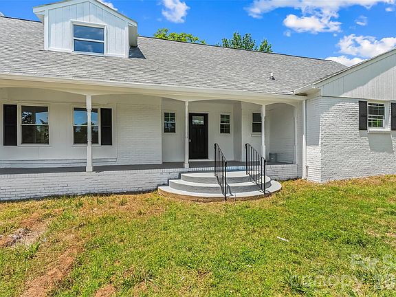 2nd image of 2705 Robinson Rd