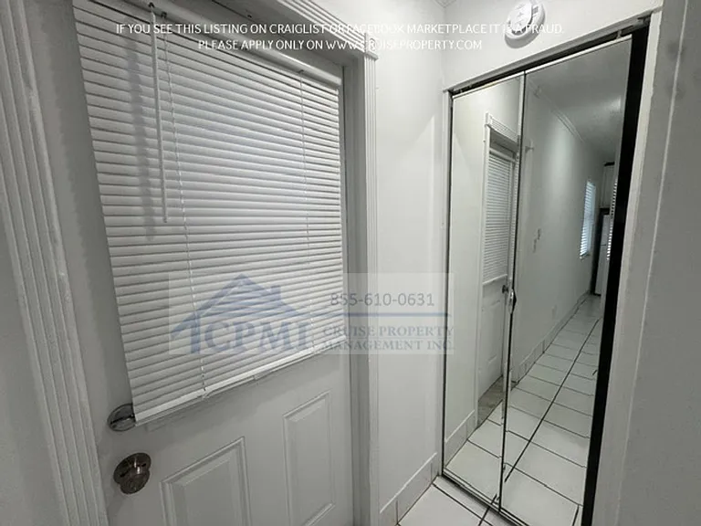 8 SE 19th Ave Pompano Beach, FL 33060 — Photo 12