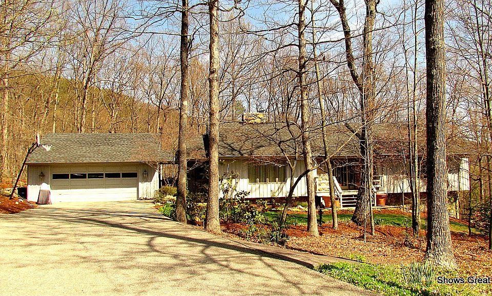 For Sale: 3965 Flint RD, Salem, Virginia 24153