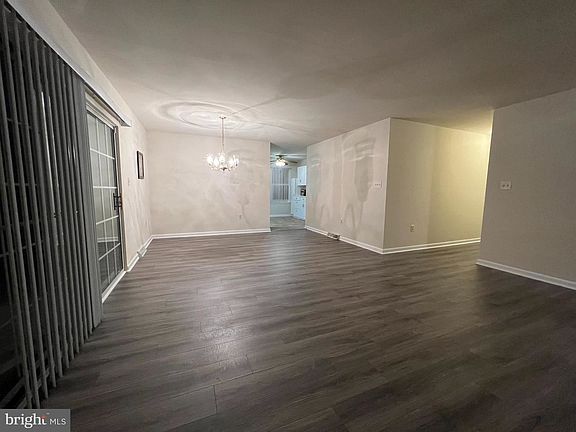 3rd image of 1906 Winston Dr