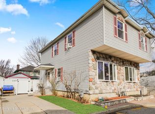 117 Bement Ct, Staten Island, NY 10310