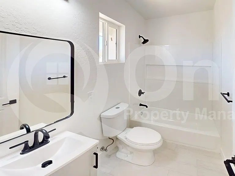 410 W Hadley St #3 — Photo 11