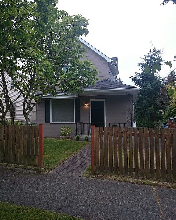 2nd image of 4047 34th Ave W