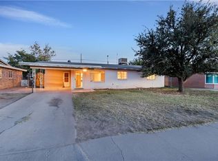 412 Pinewood St, El Paso, TX 79907