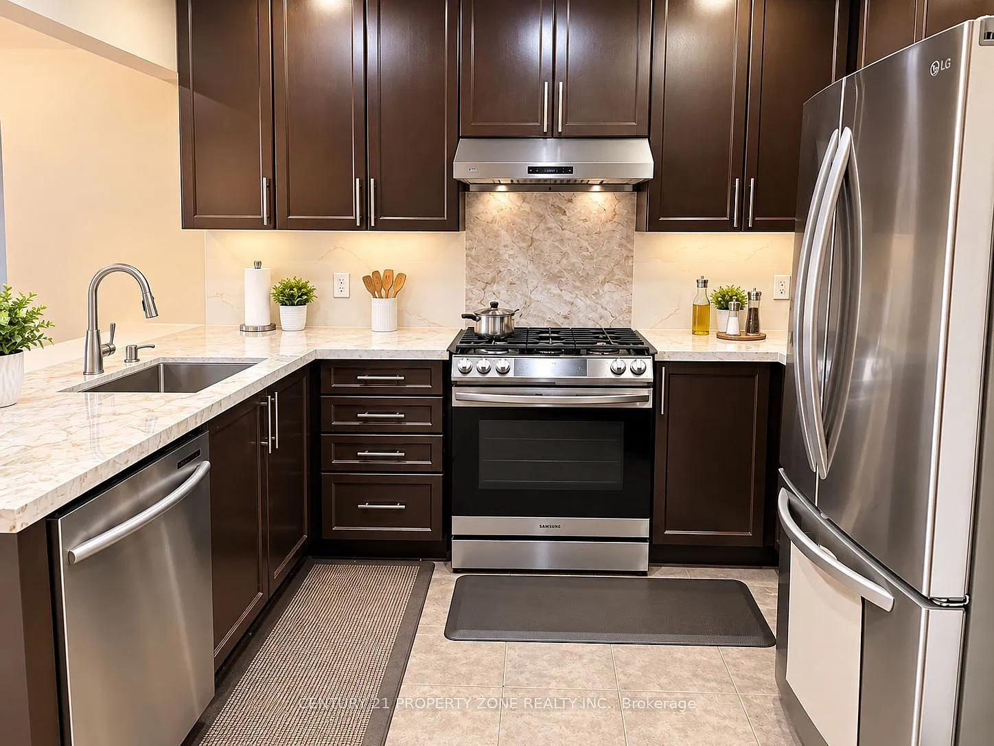 3 bed, $3,000 — Photo 2