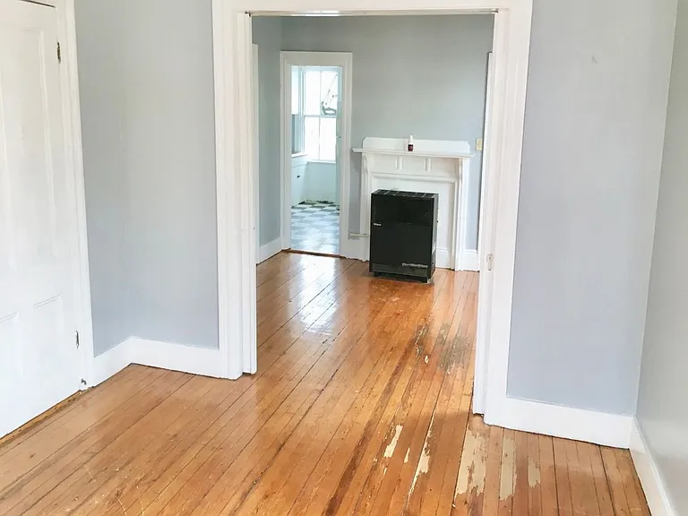 111 Wood St #117 — Photo 8