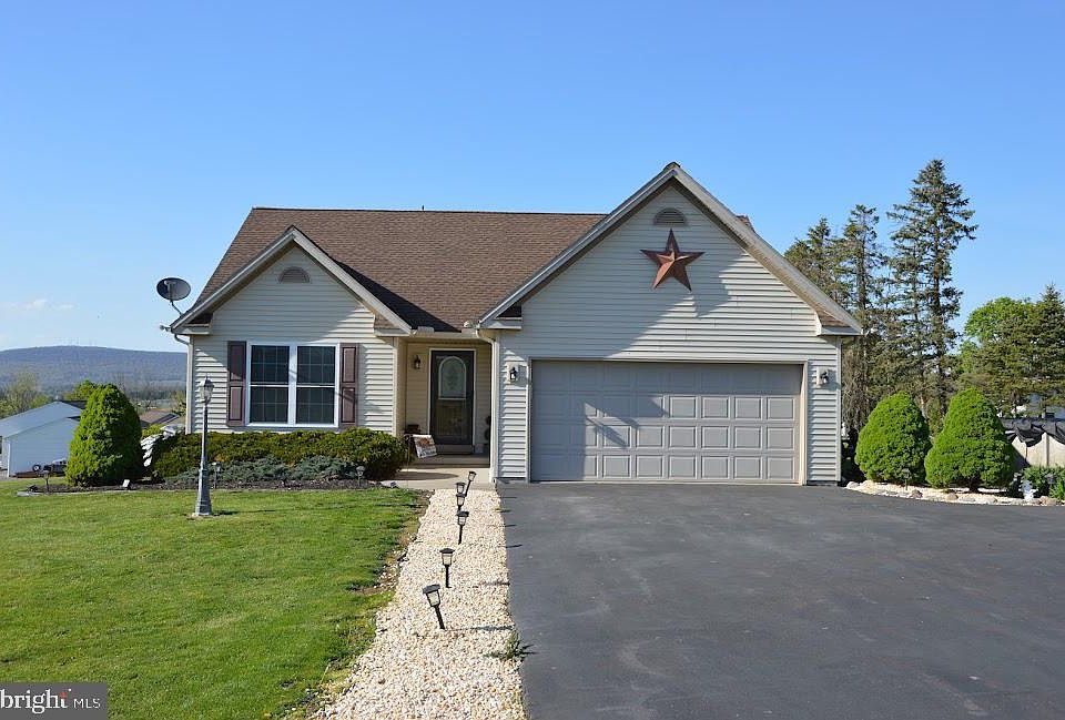 1st image of 16 Twilight Ln