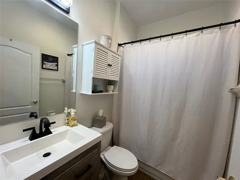 24401 Manchester Trl — Photo 33