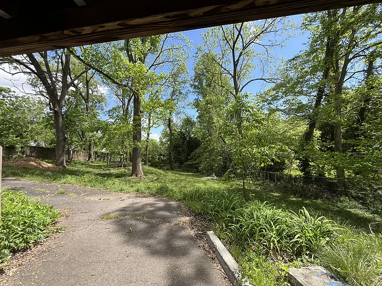 176 Sulphur Springs Rd — Photo 37