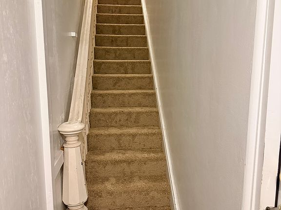 3rd image of 1412 Main St Floor 2