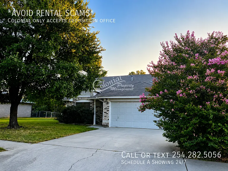 111 Nelson Dr — Photo 2