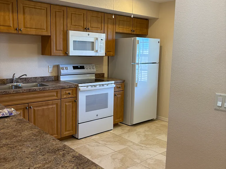 Kitchen. All new appliance