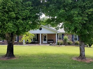 212 Wayne Dr, Killen, AL 35645