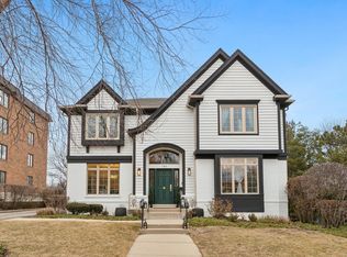 705 Oak St, Winnetka, IL 60093