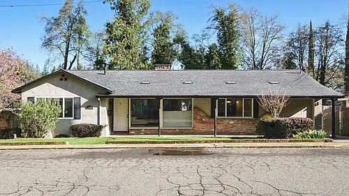 1385 Martin Ln Photo 1