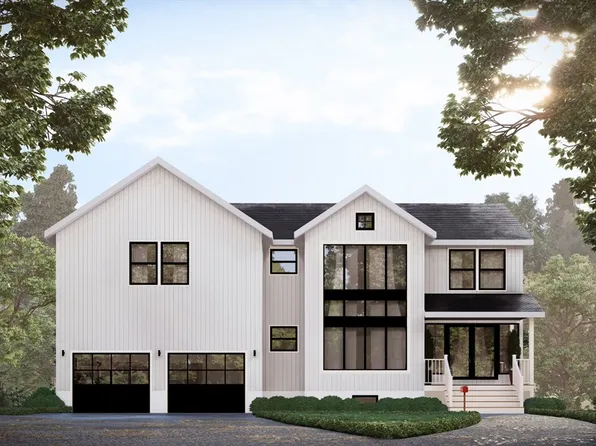 247 Washington St, Hudson, MA 01749