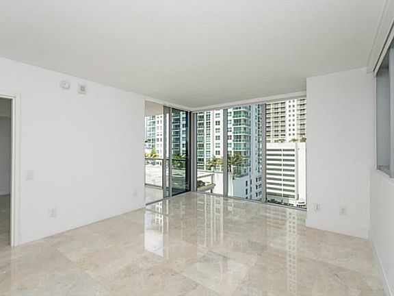 4th image of 1300 Brickell Bay Dr APT 1109