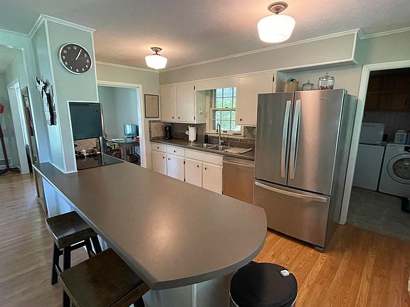 4th image of 1706 Lennox Way