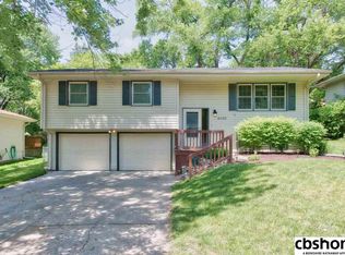 9630 Ames Ave, Omaha, NE 68134