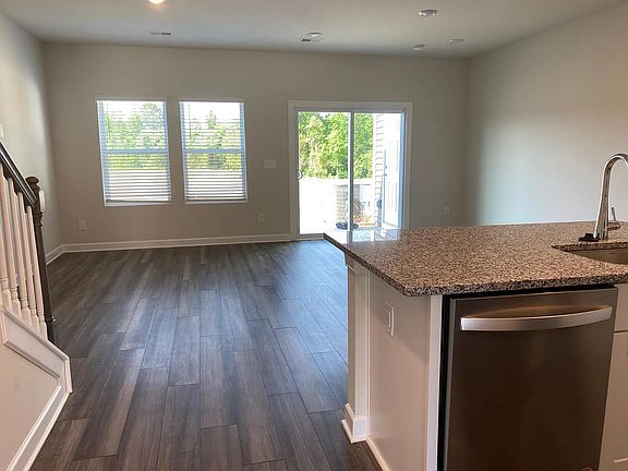 2nd image of 2313 Belterra Dr