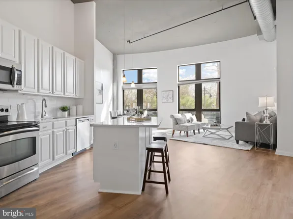 2720 S Arlington Mill Dr Unit 102, Arlington, VA 22206