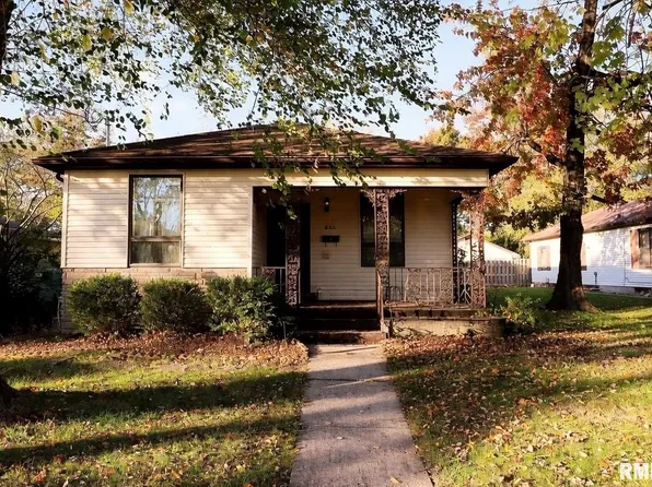 806 E Boulevard St, Marion, IL 62959