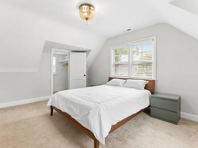 910 Baldwin Ave — Photo 30