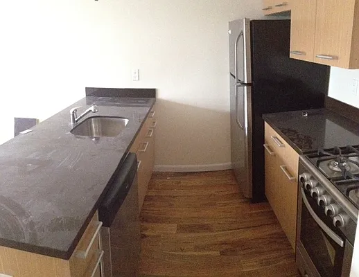 Rented by Full Time Management | media 52