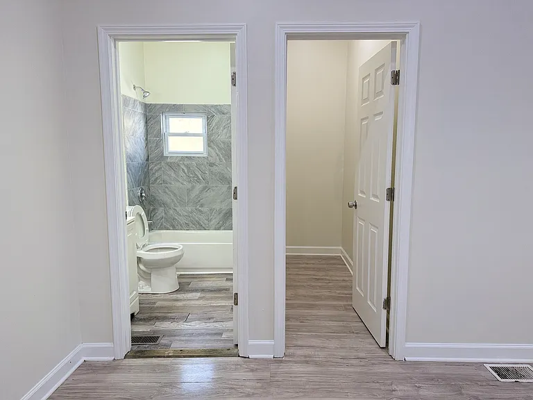 9605 S Avenue L #1R — Photo 7