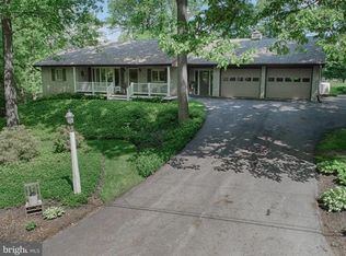 10 Oakridge Dr, Quarryville, PA 17566