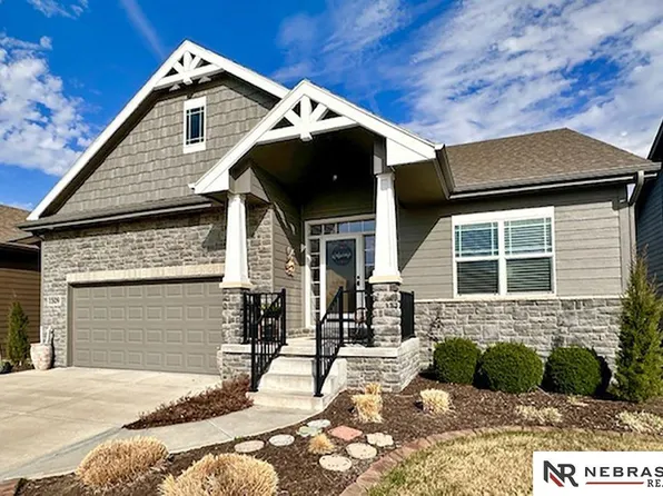 1509 N 194th Cir, Elkhorn, NE 68022