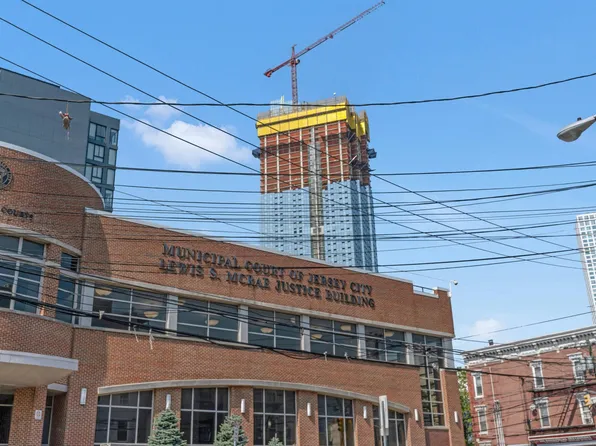 372-74 Summit Avenue image 35 of 46