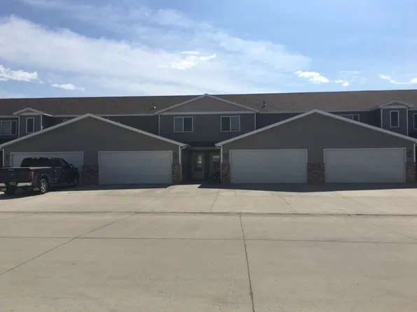 East Agassiz Circle 8Plex, 501-516 Agassiz Dr SE #511, Devils Lake, ND 58301