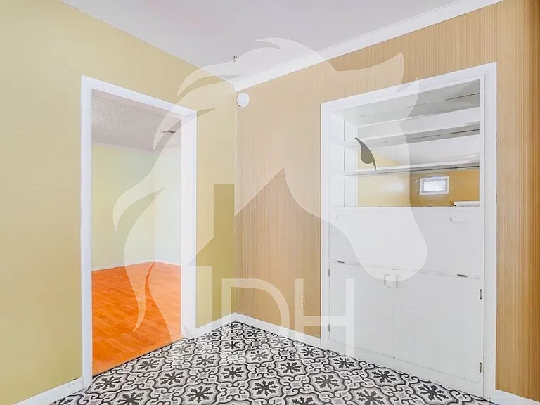 450 N Miller St — Photo 6
