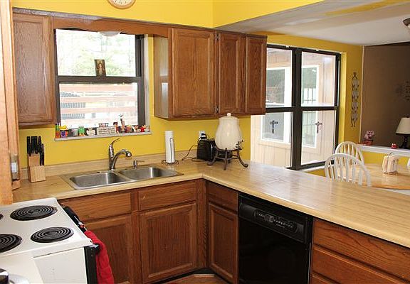 4901 Orland Rd Kitchen 1