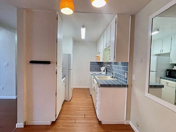 4th image of 288 Tradewinds Dr APT 16