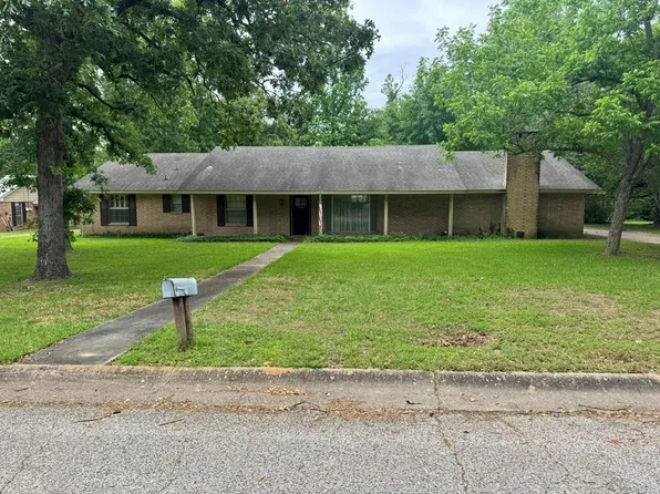 1504 Robinhood Ln, Lufkin, TX 75904