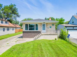 7038 W 114th Pl, Worth, IL 60482