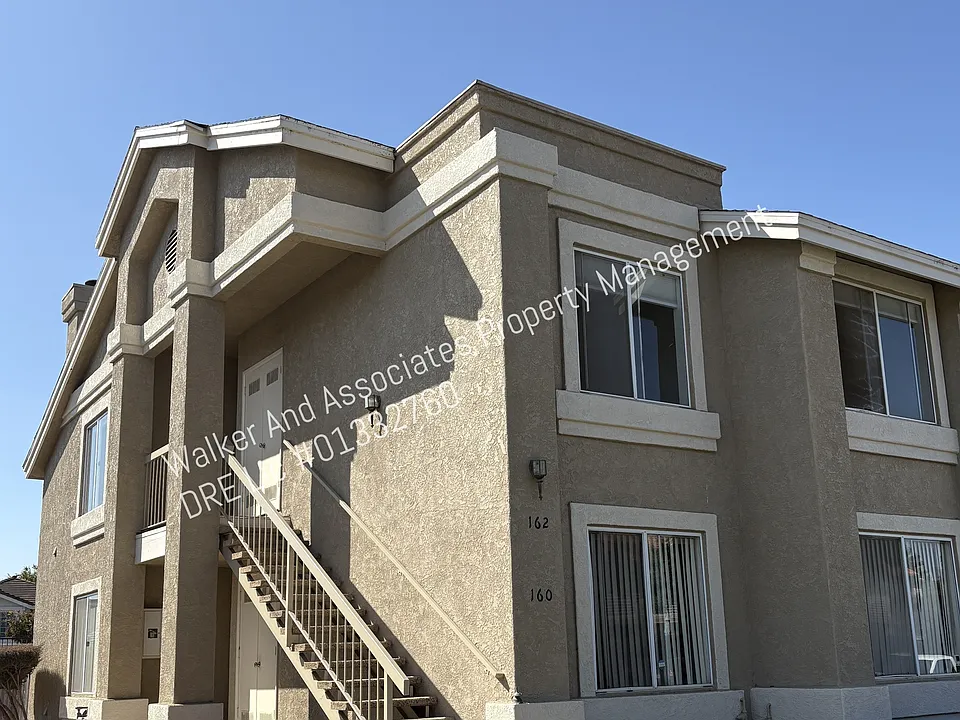 162 Goodwin Rd #1