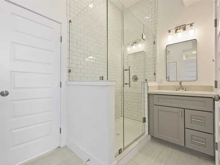 4602 Clay St #A — Photo 5