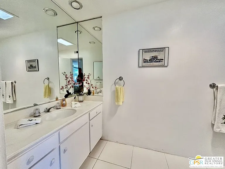 197 Desert Lakes Dr — Photo 29