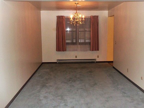 4th image of 1103 Murphy Dr