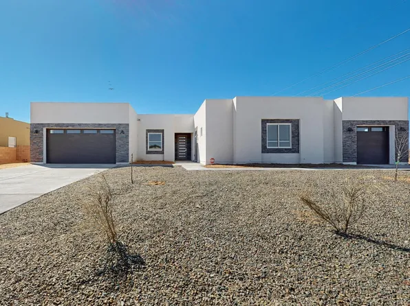 409 Holly Ct NE, Rio Rancho, NM 87124