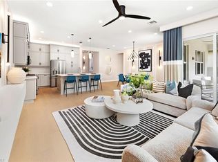 11261 Daphne Ct, Naples, FL 34120