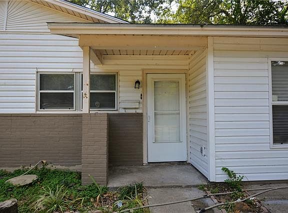 4th image of 4404 King Oaks Ln